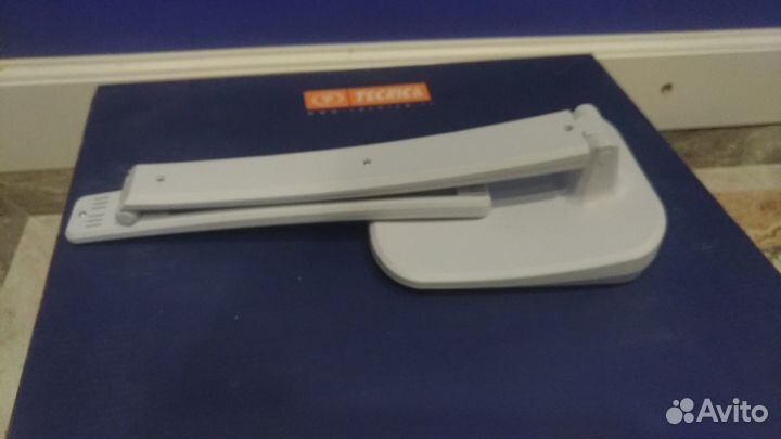 Лампа настольная светодиодная новая