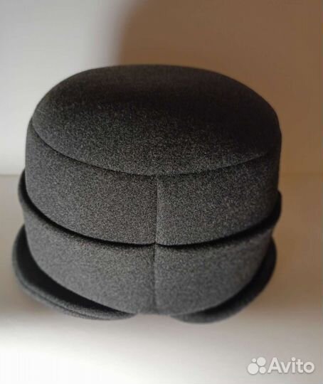 Три дамских шляпки