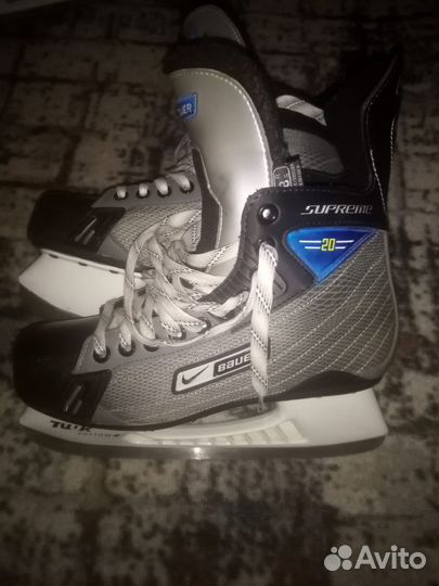 Хоккейные коньки bauer