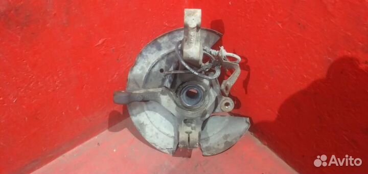 Сандеро 1 кулак передний левый с абс Sandero