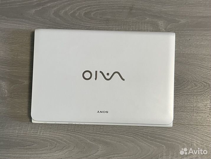 Ноутбук Sony Core i5, 8 GB, SSD 240GB, 1GB Radeon
