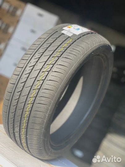 Arivo Ultra ARZ5 255/50 R19 и 285/45 R19 111V
