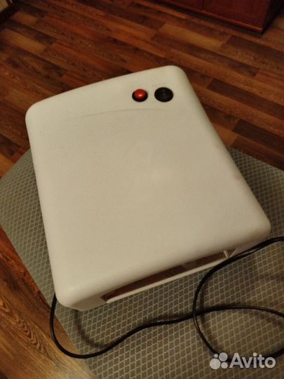 Лампа для маникюра