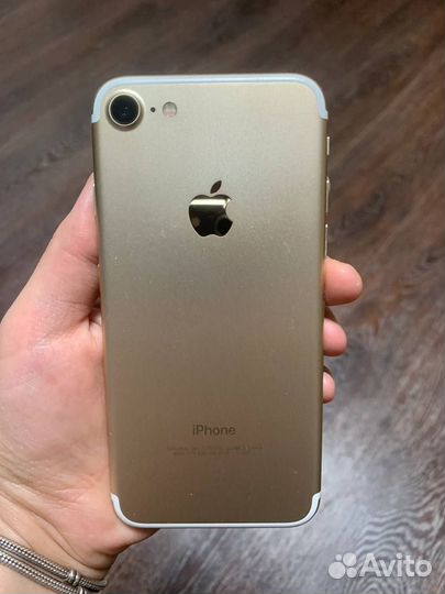 iPhone 7, 32 ГБ