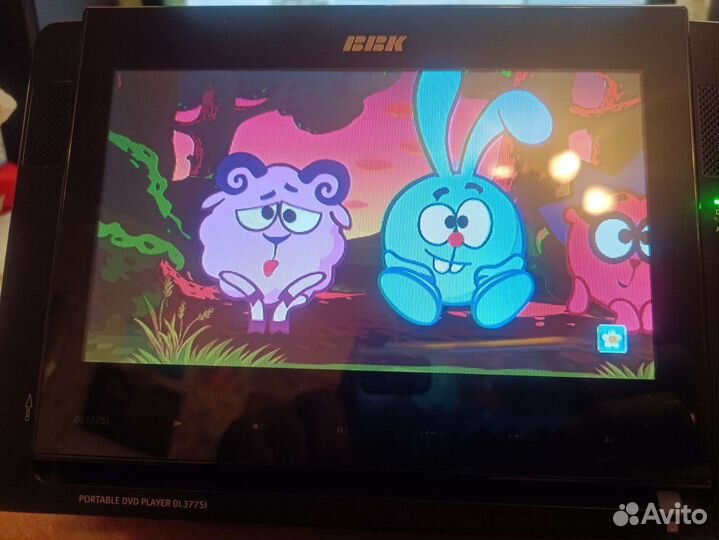 Портативный видеопроигрыватель BBK DL377SI