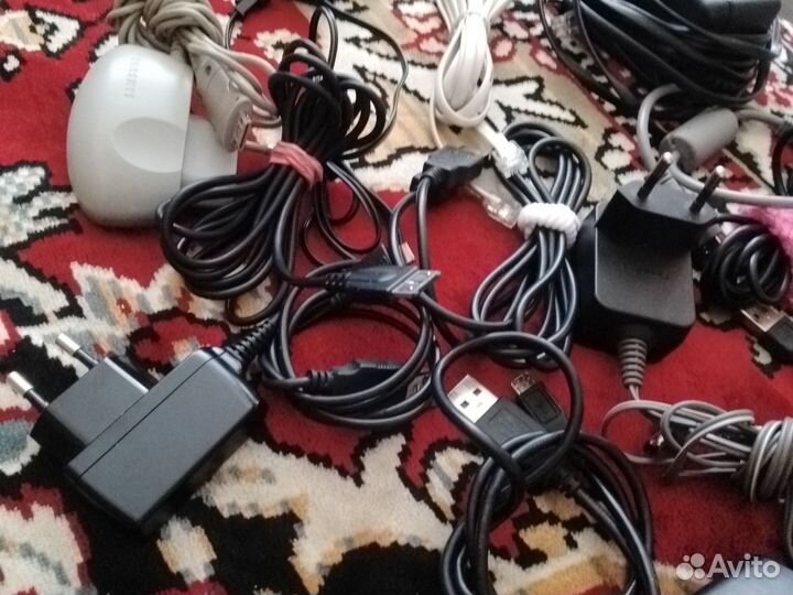 Зарядное устройство для телефона