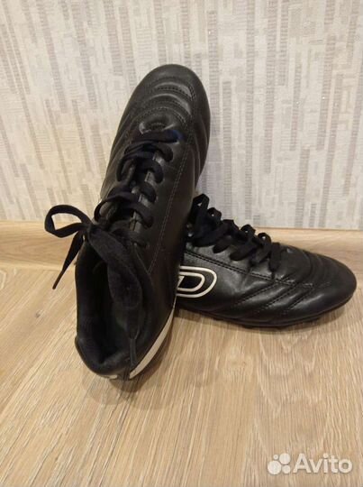 Футбольные бутсы