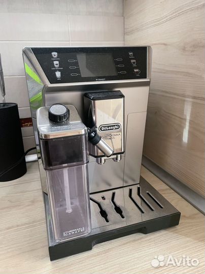 Кофемашина delonghi primadonna