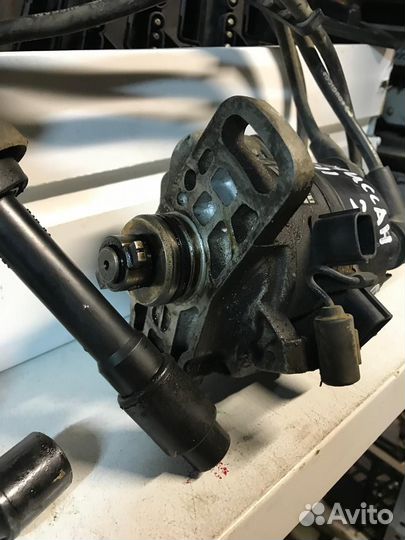 Трамблер на Nissan sr18 sr20 221002j211 в сборе