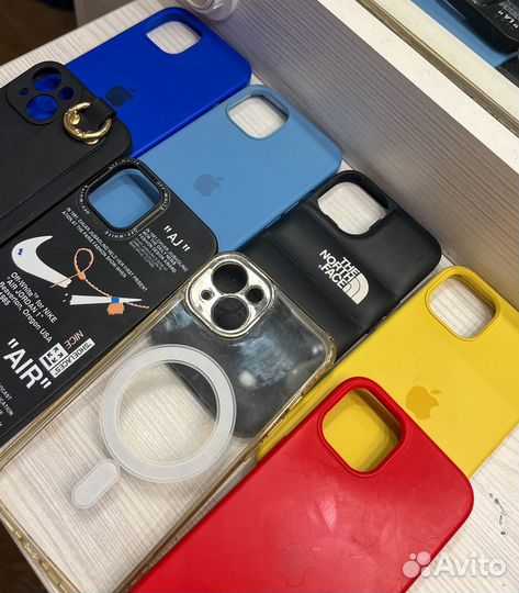 Чехол на iPhone 13