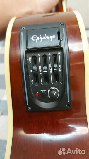 Электроакустическая гитара Epiphone