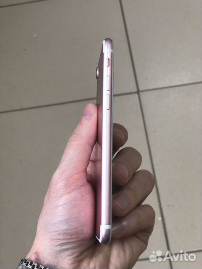 iPhone 7, 32 ГБ