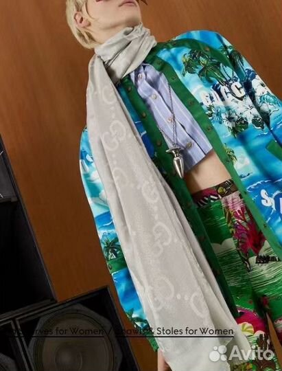 Шаль Gucci