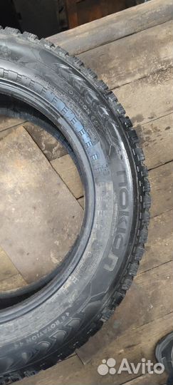 Nokian Tyres Hakkapeliitta 5 SUV 235/60 R18 107T