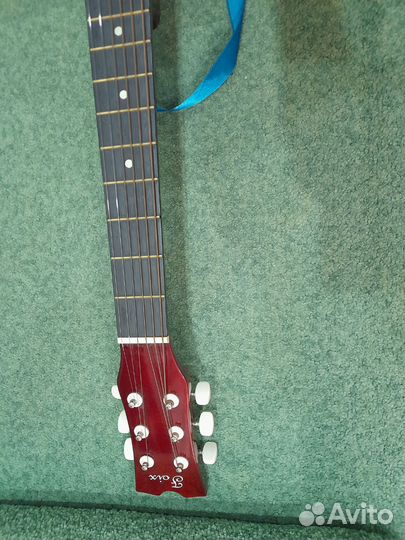 Акустическая гитара