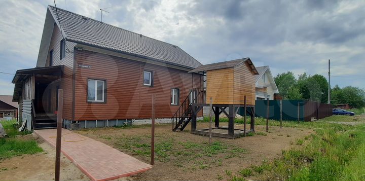 Дом 195 м² на участке 10 сот.