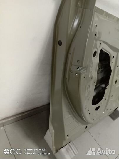 Дверь передняя левая Toyota RAV4