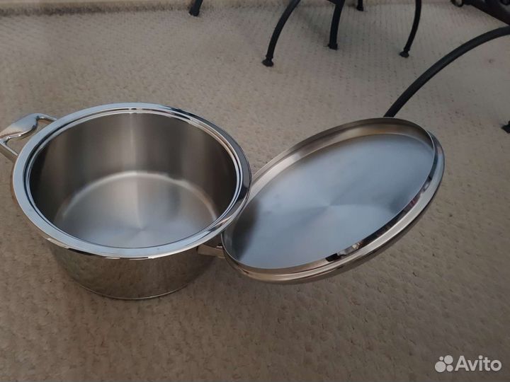 Кастрюля Zepter,новая,в коробке d 24см. 5.6л