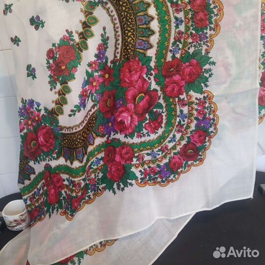 Платок шерстяной с люрексом