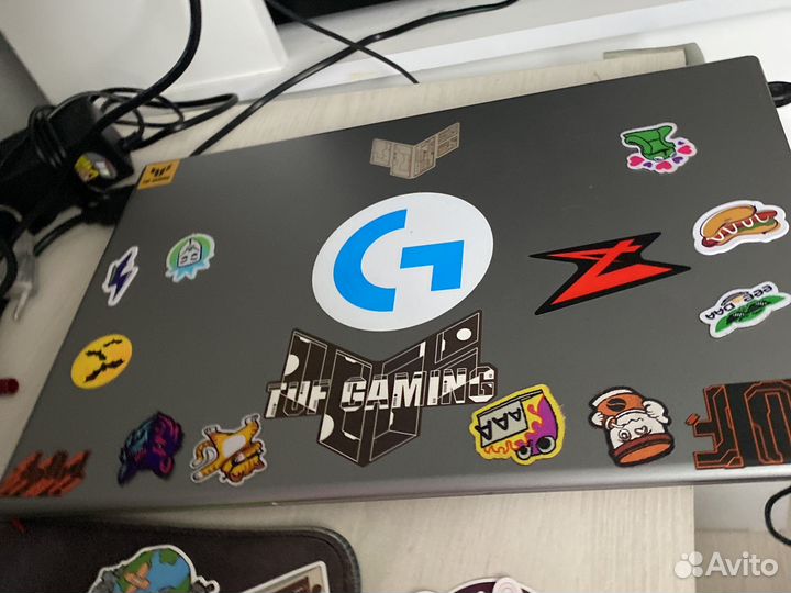 Digma eve 15 c423 Ryzen 5 3500u 8озу 256 m2