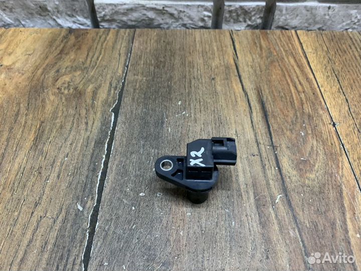 Mitsubishi Lancer 10 Датчик положения распредвала