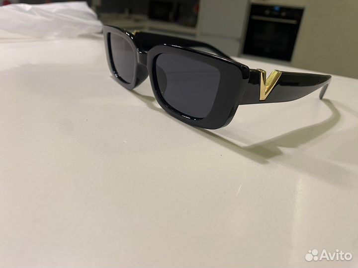 Солнцезащитные очки женские