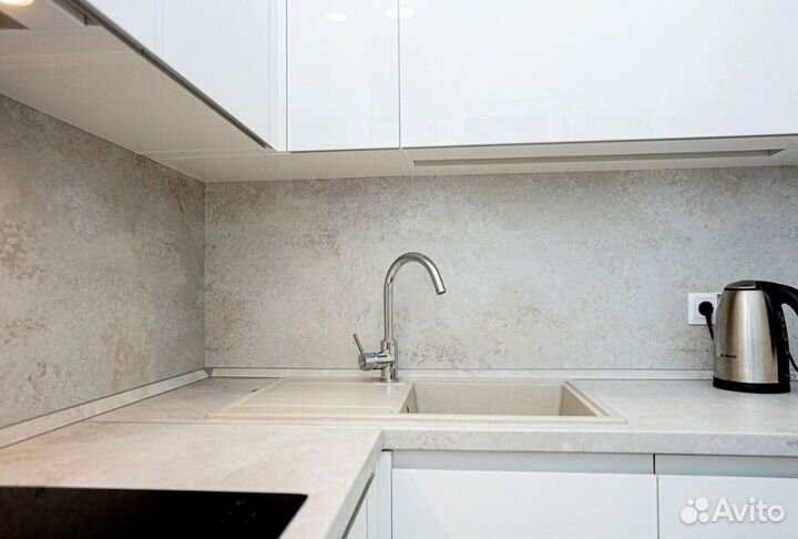 Кухня на заказ до потолка