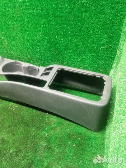 Консоль центральная Kia Sephia 2 седан 1.6 2003