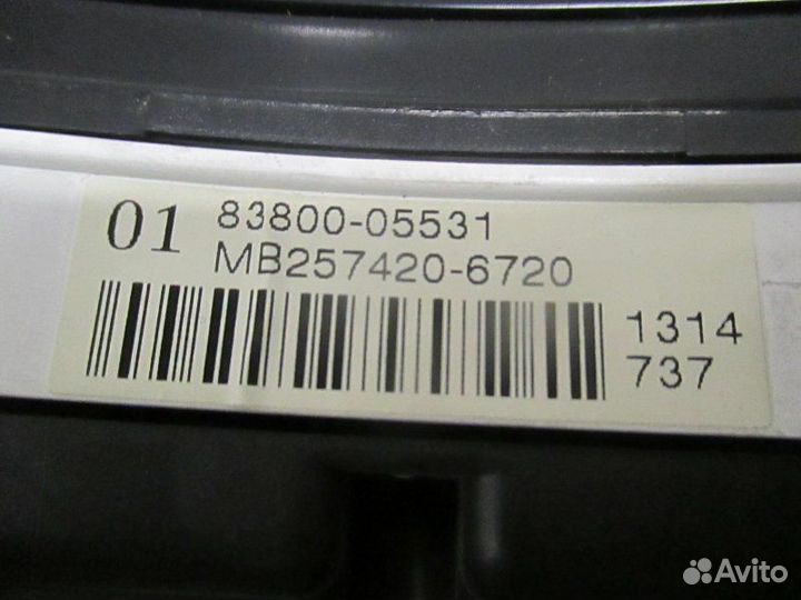 Щиток приборов Toyota Avensis 1.8 2003