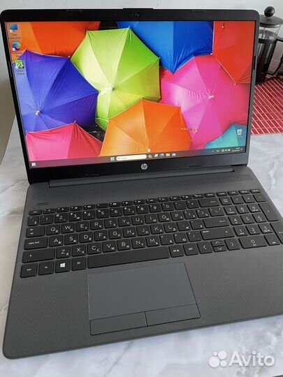 Новенький HP i3-1005G1 на SSD