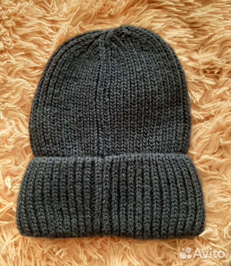 Вязаная шапка мужская новая