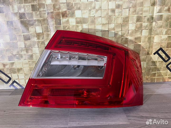 Ориг Фонарь правый Skoda Octavia A7 2013-2017 Нов