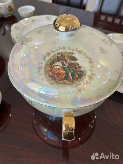 Набор столовой посуды на 12 персон