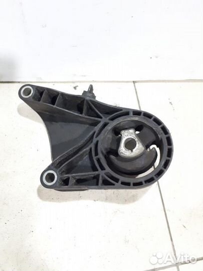 Опора двигателя передняя Opel Insignia 2008-2017