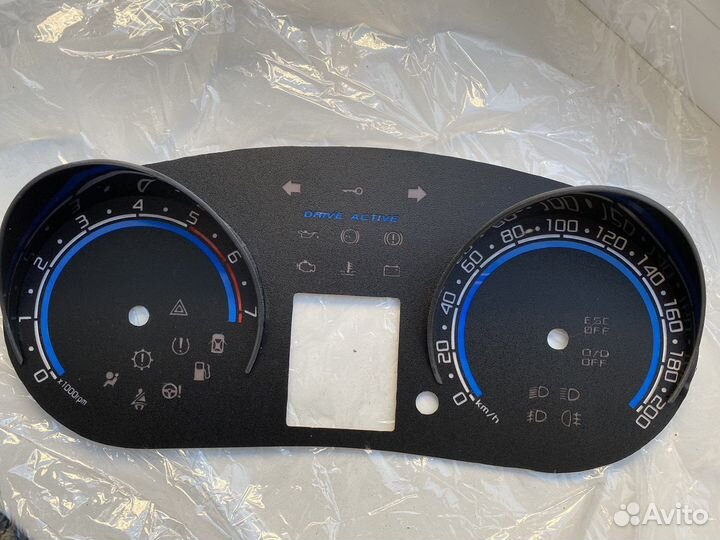 Накладка на панель приборов granta