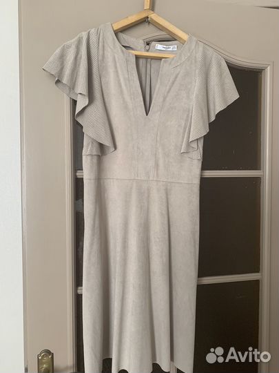 Платье женское 42 44 бу