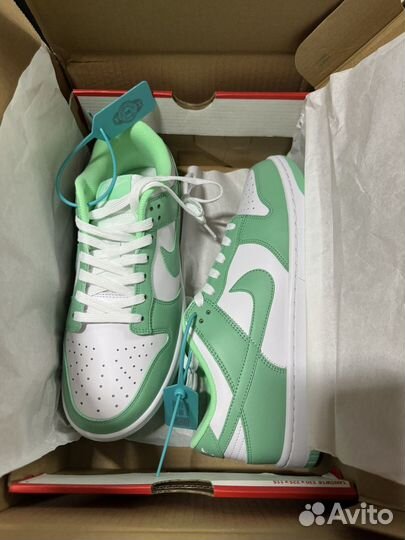 Кроссовки Nike Dunk Low green glow