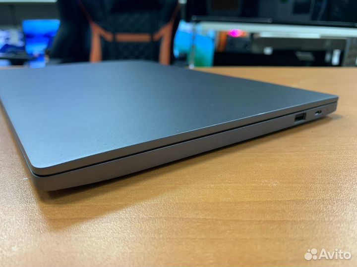 Xiaomi/i7 8550/8GB/GT150MX/248gbssd/13.3 IPS FHD