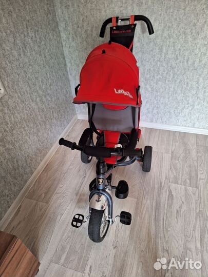 Детский велосипед трёхколёсный