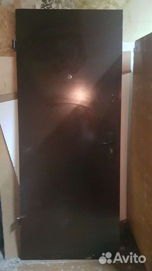 Дверь входная металлическая