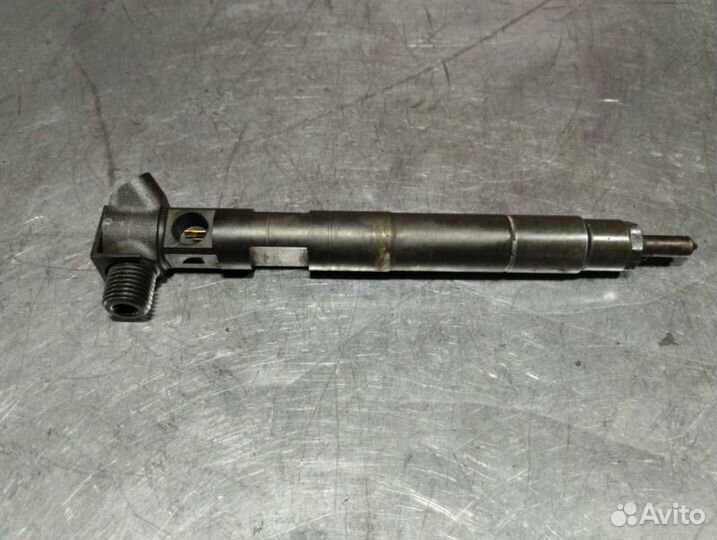 Форсунка Mercedes C-Class W204 OM651 2.2 CDI 2012