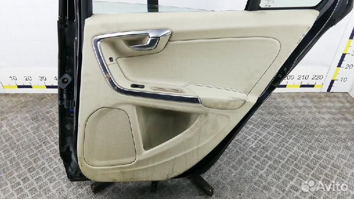 Дверь задняя правая Volvo V60