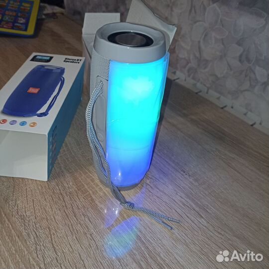 Блютуз колонка новая tg