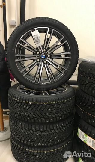R18 Nokian Tyres Hakkapeliitta 9 225/45, PCD 5x112 DIA 66.6