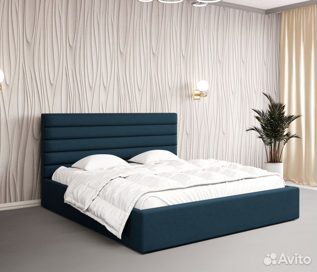 Кровать с мягким изголовьем
