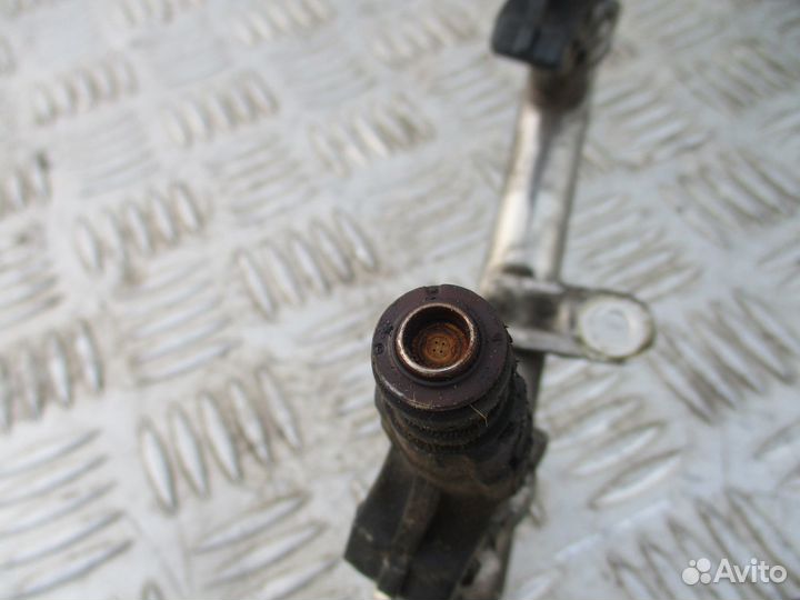 Рампа топливная Mercedes Benz W210 3.2 1999г