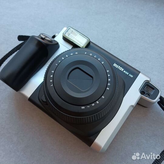 Fujifilm Instax Wide 300 с коробкой
