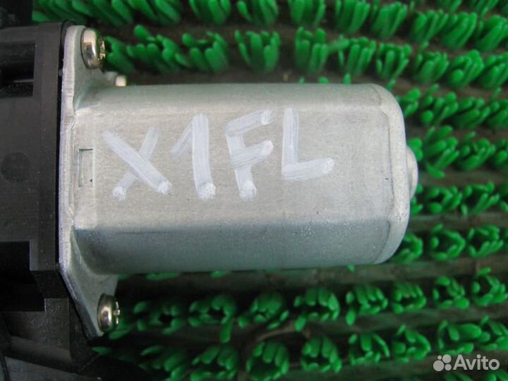 Мотор стеклоподъёмника передний левый Mazda 3 (BL