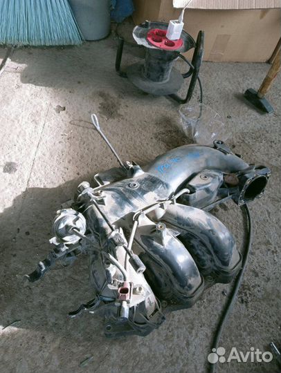 Впускной коллектор Toyota Land Cruiser Prado 120