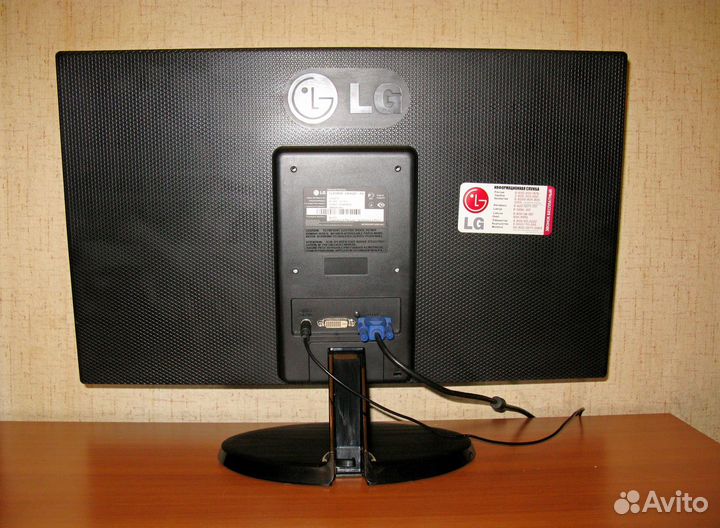 Монитор LG Flatron 24EA53T -1920x1080